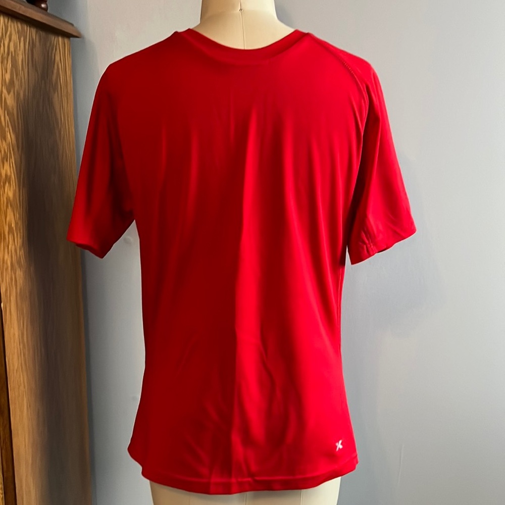 Xersion red athletic top